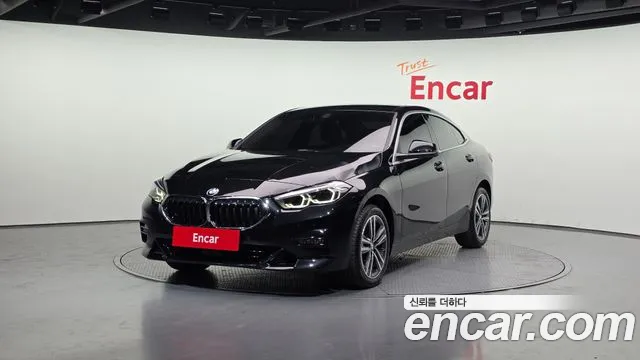 BMW 2 (F44) 220i