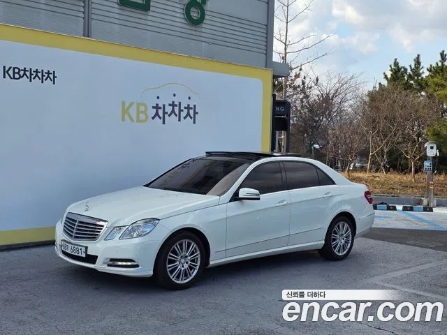 Mercedes-Benz E- W212 E300