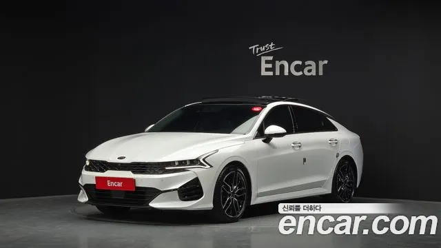 Kia K5 III 1.6 Turbo Signature