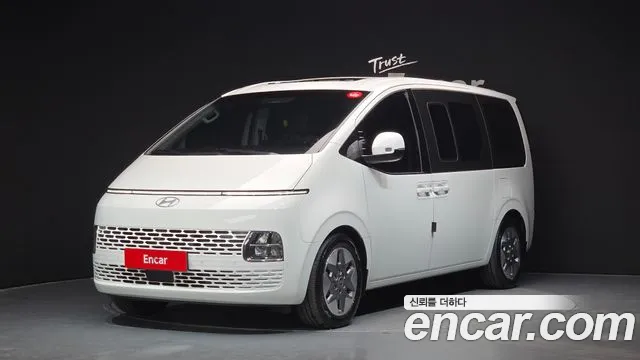 Hyundai Staria 9