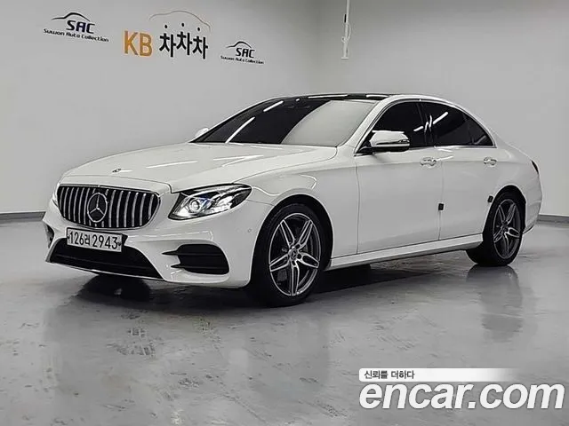 Mercedes-Benz E- W213 E300 4MATIC AMG Line