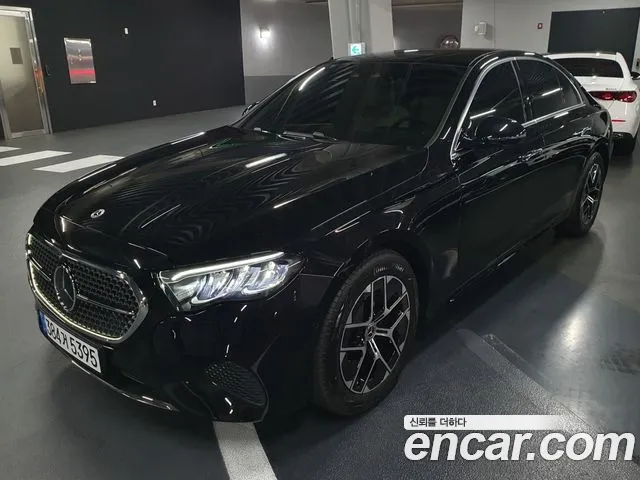 Mercedes-Benz E- W214 E200
