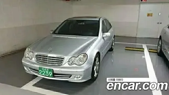 Mercedes-Benz C- C180K W203