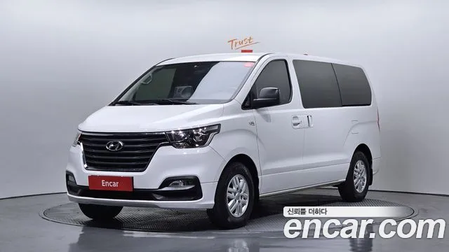 Hyundai The New Grand Starex 3