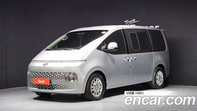 Hyundai Staria 5