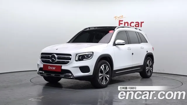 Mercedes-Benz GLB- X247 GLB220