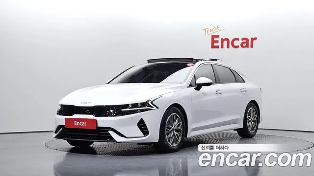 Kia K5 Hybrid 3 Signature