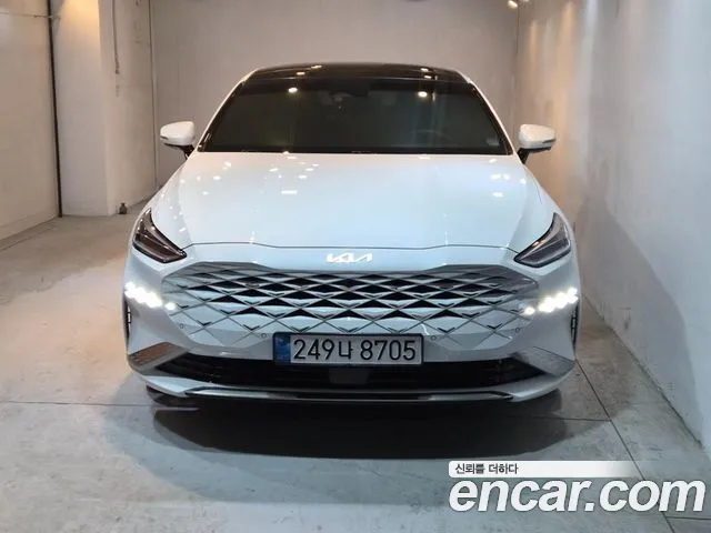 Kia K8 Hybrid Signature