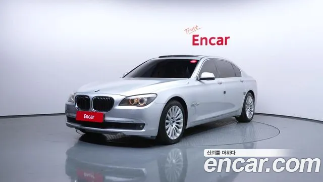 BMW 7 (F01) 740Li