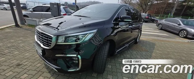 Kia The New Carnival 9 Noblesse