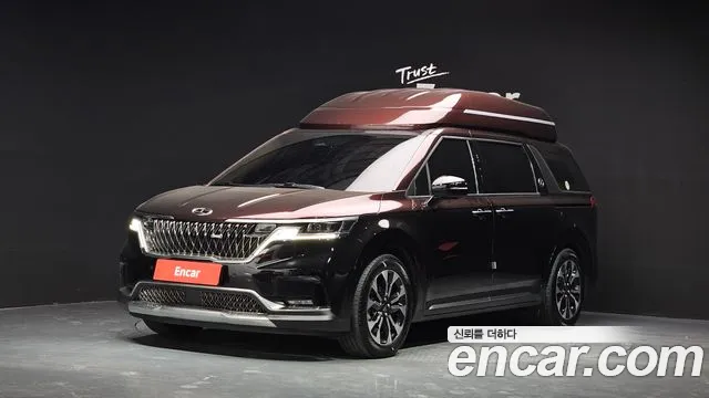Kia Carnival 4 Gasoline 9