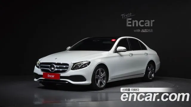 Mercedes-Benz E- W213 E300