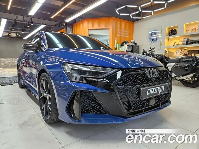Audi RS3 (8Y) 2.5 TFSI