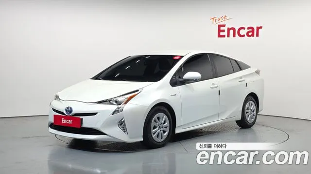 Toyota Prius 4 1.8 E
