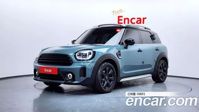 MINI Cooper Countryman 2