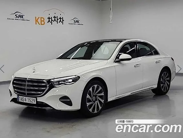 Mercedes-Benz E- W214 E300 4MATIC Exclusive