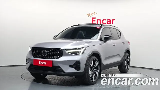 Volvo XC40 B4