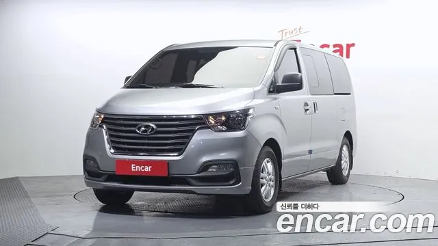 Hyundai The New Grand Starex 5