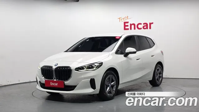 BMW 2 (U06) 220i