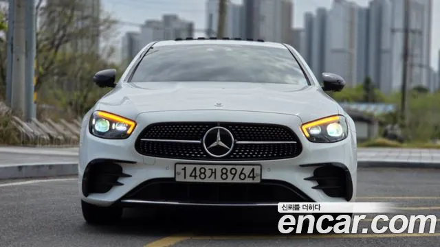 Mercedes-Benz E- W213 E220d 4MATIC AMG Line