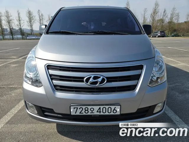 Hyundai Grand Starex 12