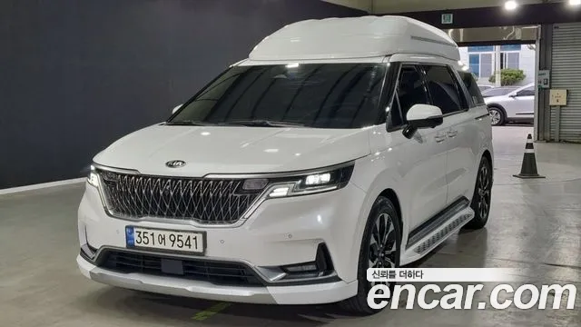 Kia Carnival 4 Gasoline 7 Signature