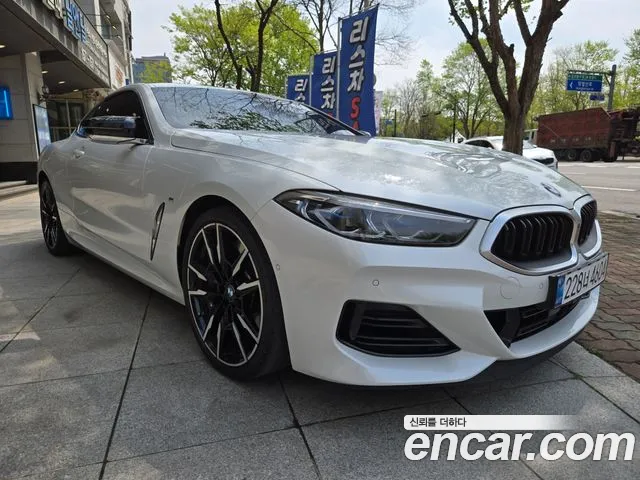BMW 8 (G15) M850i xDrive