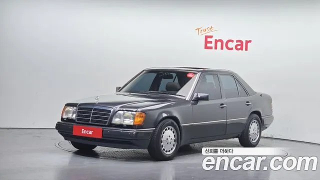 Mercedes-Benz E- W124 E220