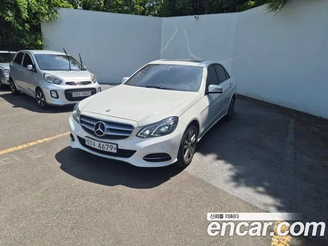 Mercedes-Benz E- W212 E220 CDI