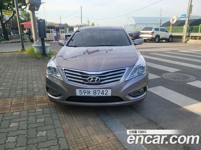 Hyundai Grandeur HG HG300