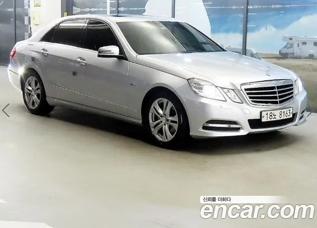 Mercedes-Benz E- W212 E220 CDI