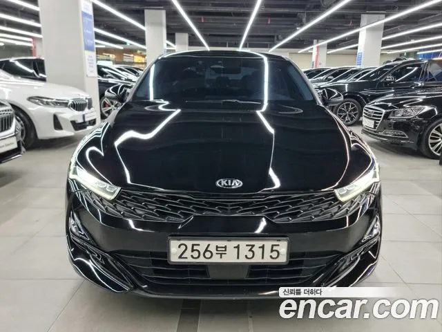Kia K5 III 2.0 Prestige