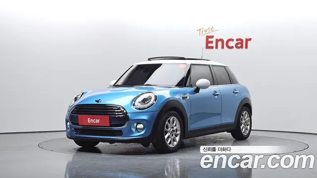 MINI Cooper D 5 HIGH 3