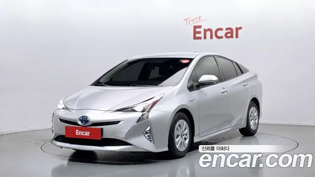Toyota Prius 4 1.8 E