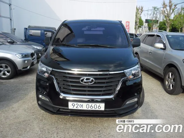 Hyundai The New Grand Starex 5