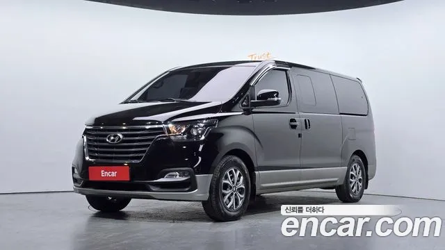 Hyundai The New Grand Starex 9 Premium