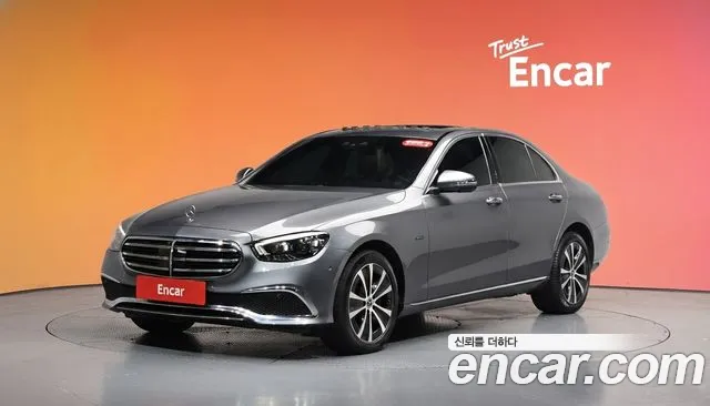 Mercedes-Benz E- W213 E300e 4MATIC Exclusive