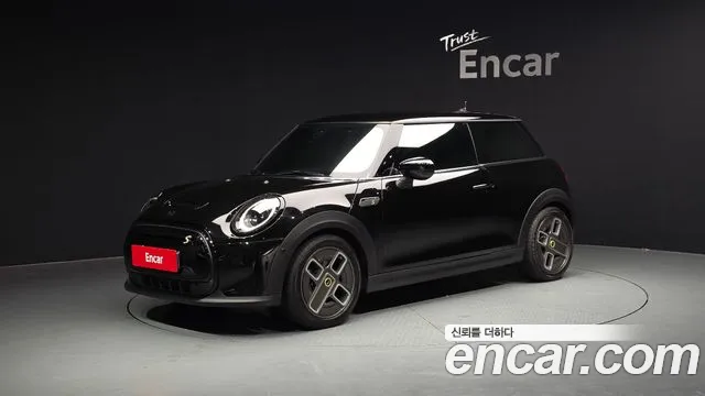 MINI Cooper SE 3
