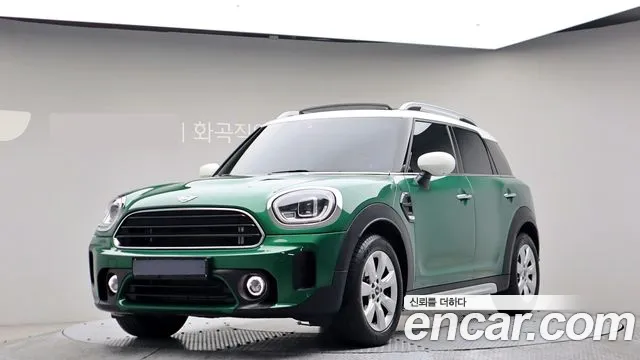 MINI Cooper Countryman 2