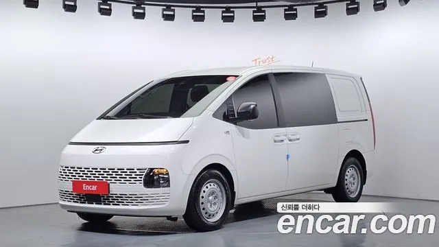 Hyundai Staria 5