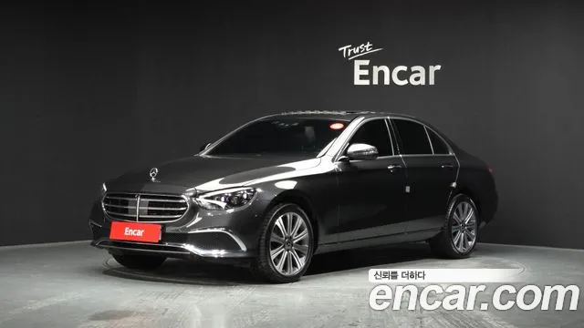 Mercedes-Benz E- W213 E350 4MATIC Exclusive