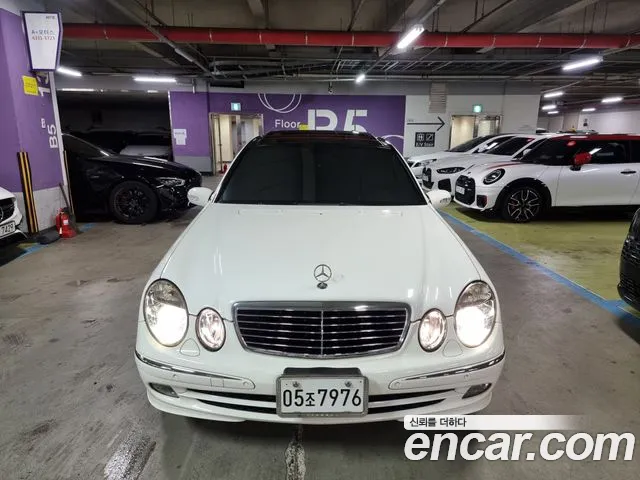 Mercedes-Benz E- W211 E320
