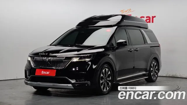 Kia Carnival 4 Gasoline 9