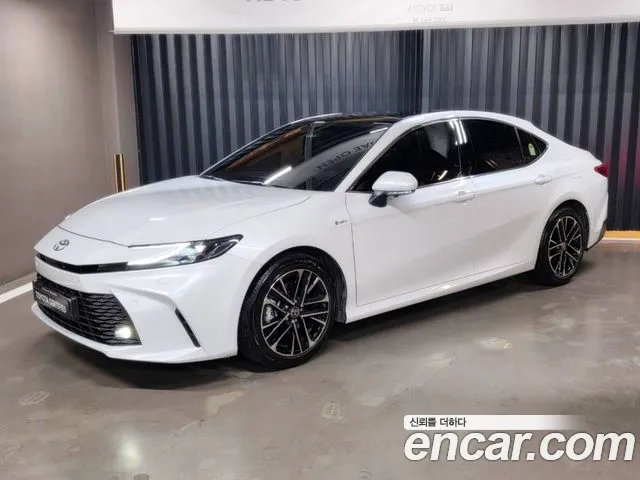 Toyota Camry (XV80) 2.5 XLE Premium Hybrid