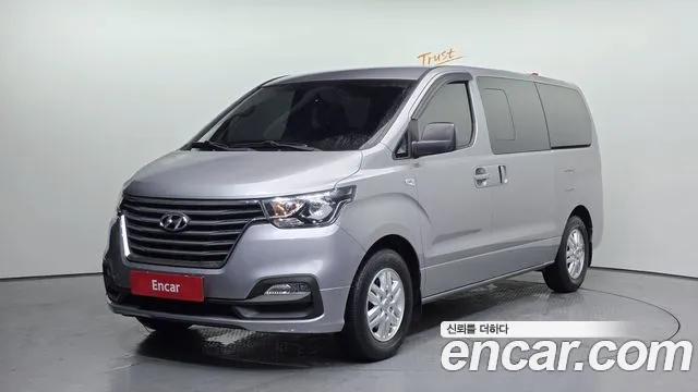 Hyundai The New Grand Starex 5