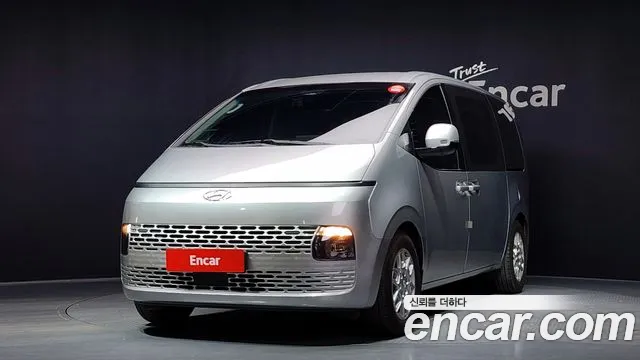 Hyundai Staria L3.5 11