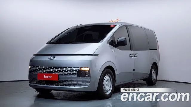 Hyundai Staria 4WD 11