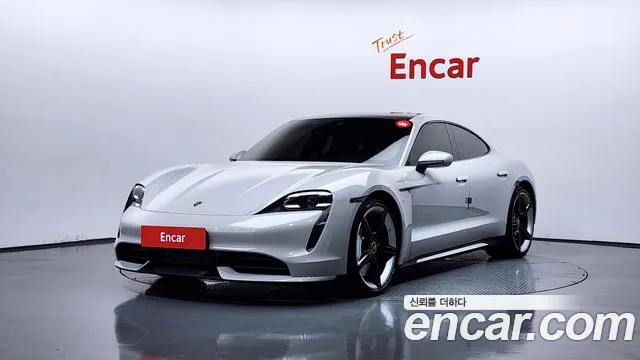 Porsche Taycan Turbo