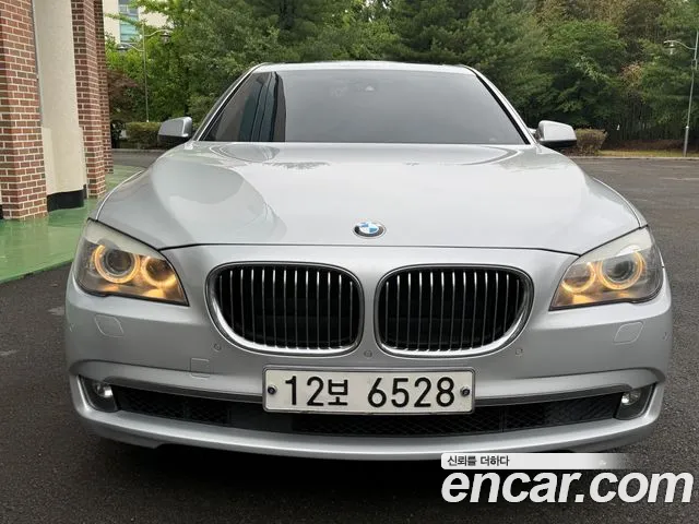 BMW 7 (F01) 740Li M