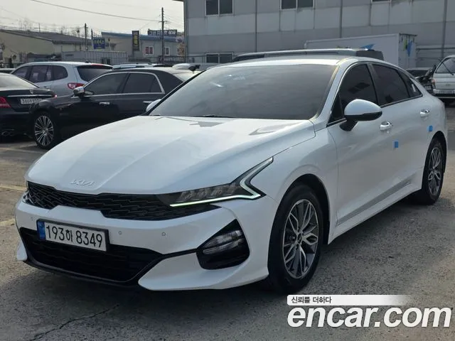 Kia K5 III 2.0 Prestige